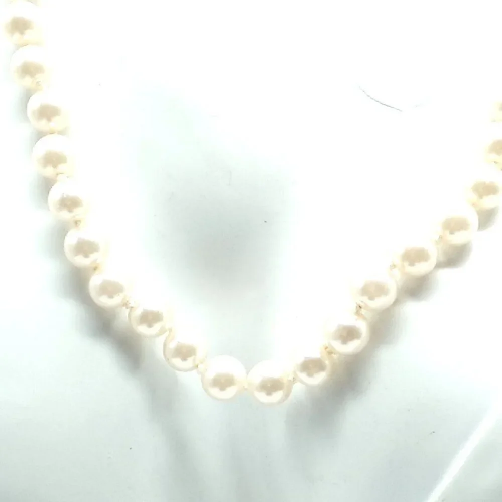 Single Strand Faux Pearl Bib Necklace 22